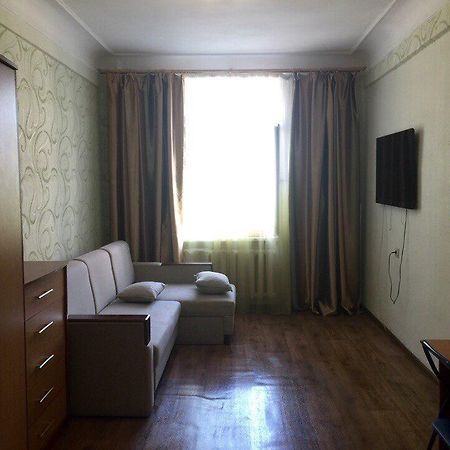 Room In Apartment Shevchenko 15/4 Odessa Dış mekan fotoğraf